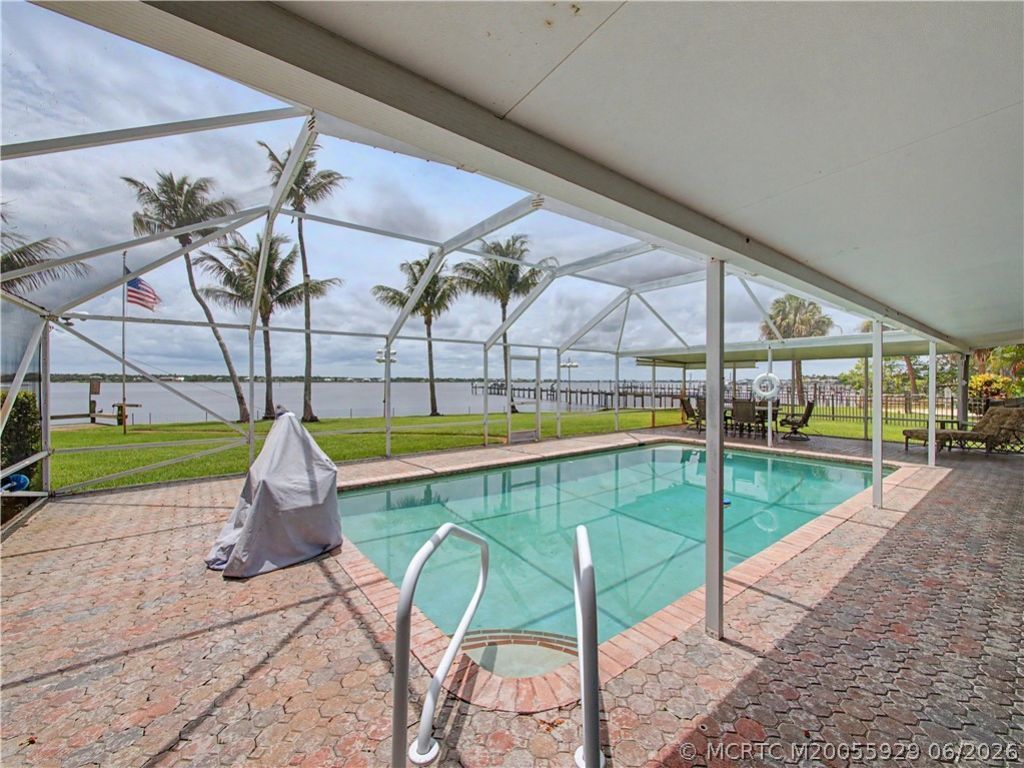 1910 NW Cove Circle, Stuart, FL 34994 Photo