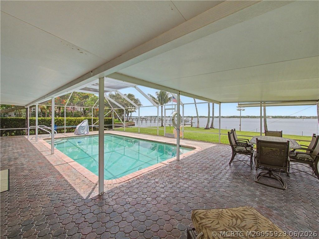 1910 NW Cove Circle, Stuart, FL 34994 Photo