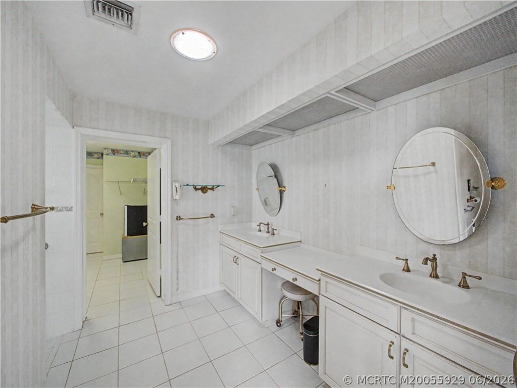 1910 NW Cove Circle, Stuart, FL 34994 Photo