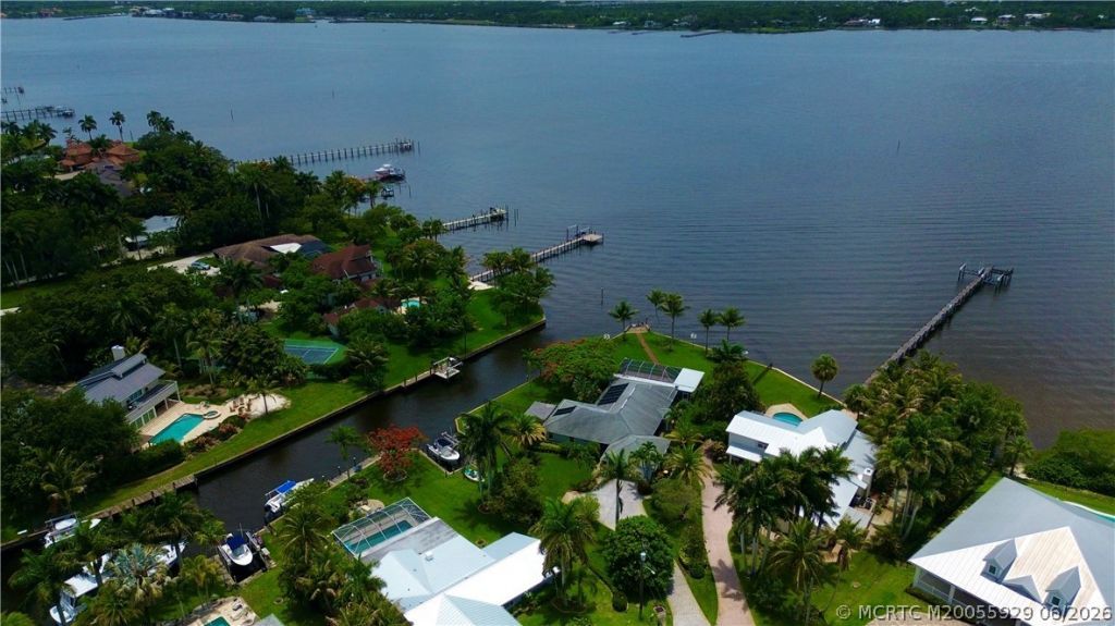 1910 NW Cove Circle, Stuart, FL 34994 Photo