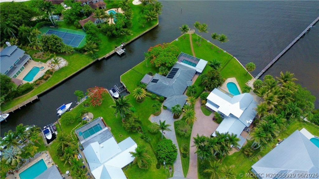 1910 NW Cove Circle, Stuart, FL 34994 Photo