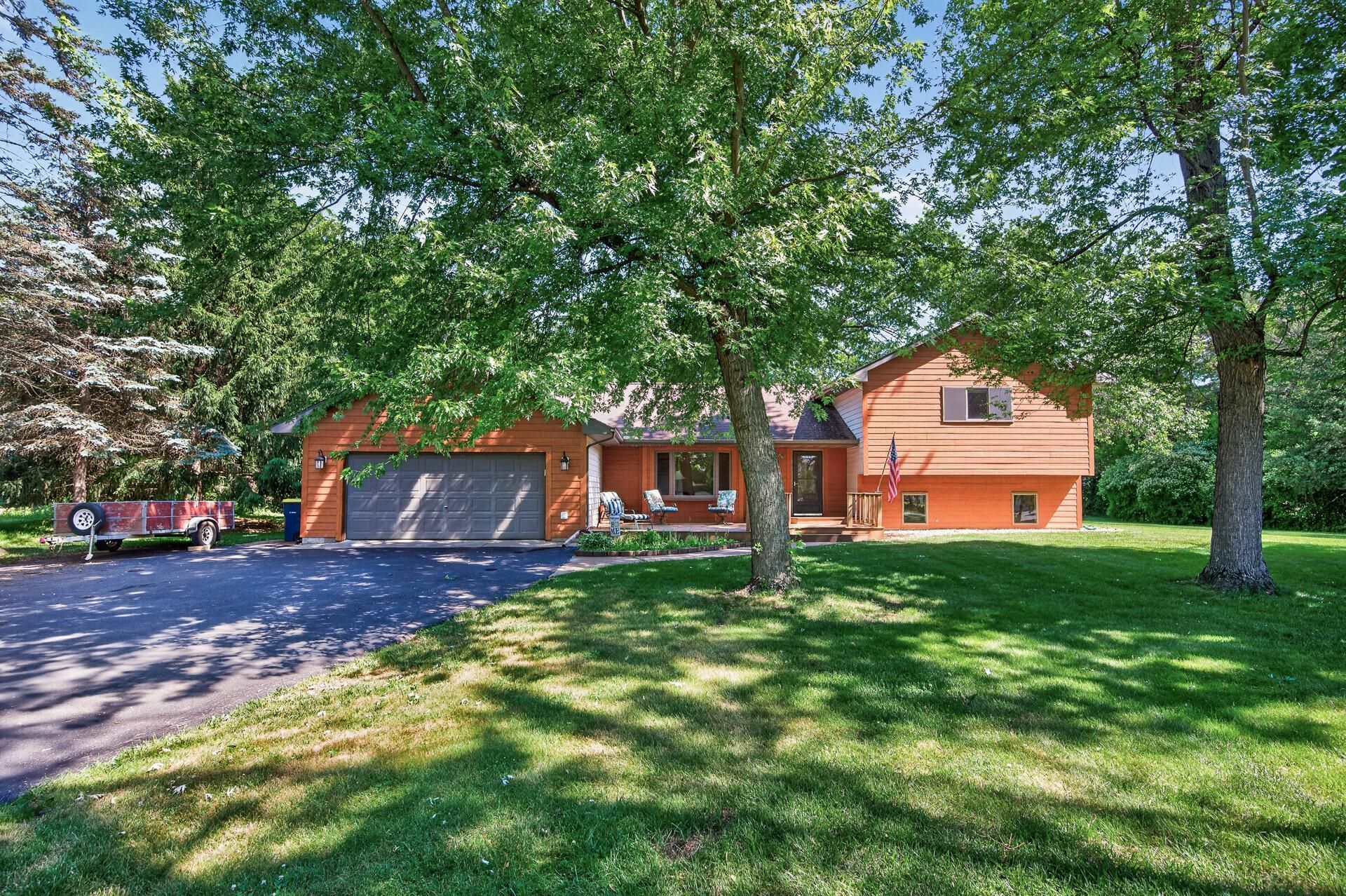 8234 257th Street, Chisago City, MN 55013 Main Photo