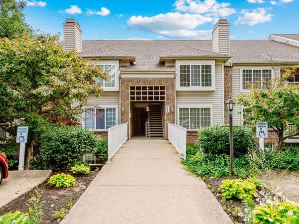 9860 Regatta Drive, Unit 305, Colerain Twp, OH 45252