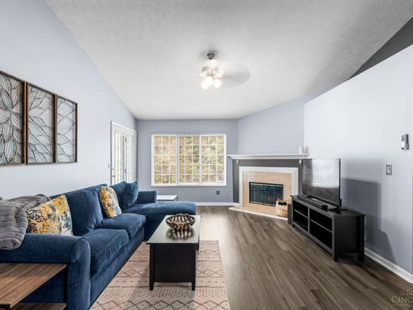 9860 Regatta Drive, Unit 305, Colerain Twp, OH 45252