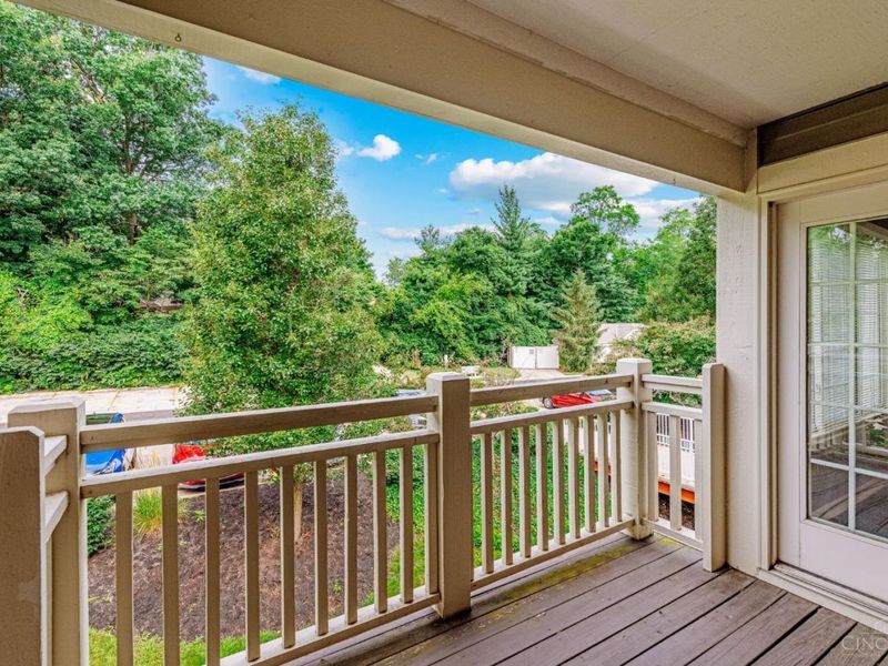 9860 Regatta Drive, Unit 305, Colerain Township, OH 45252 Photo 25
