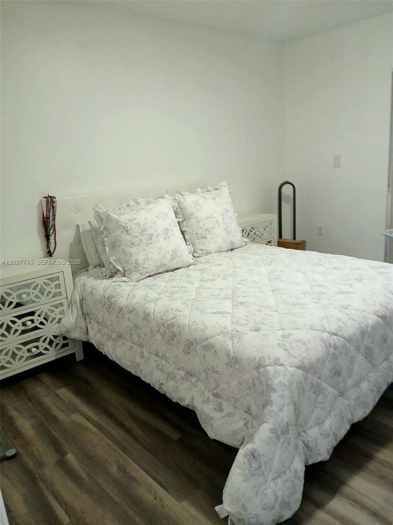 6365 W 27th Ct, Unit 24-8, Hialeah, FL 33016 Photo