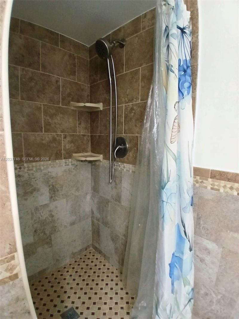 6365 W 27th Ct, Unit 24-8, Hialeah, FL 33016 Photo