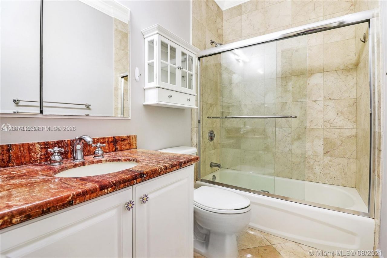 7594 SW 102nd St , Unit 200, Pinecrest, FL 33156 Photo
