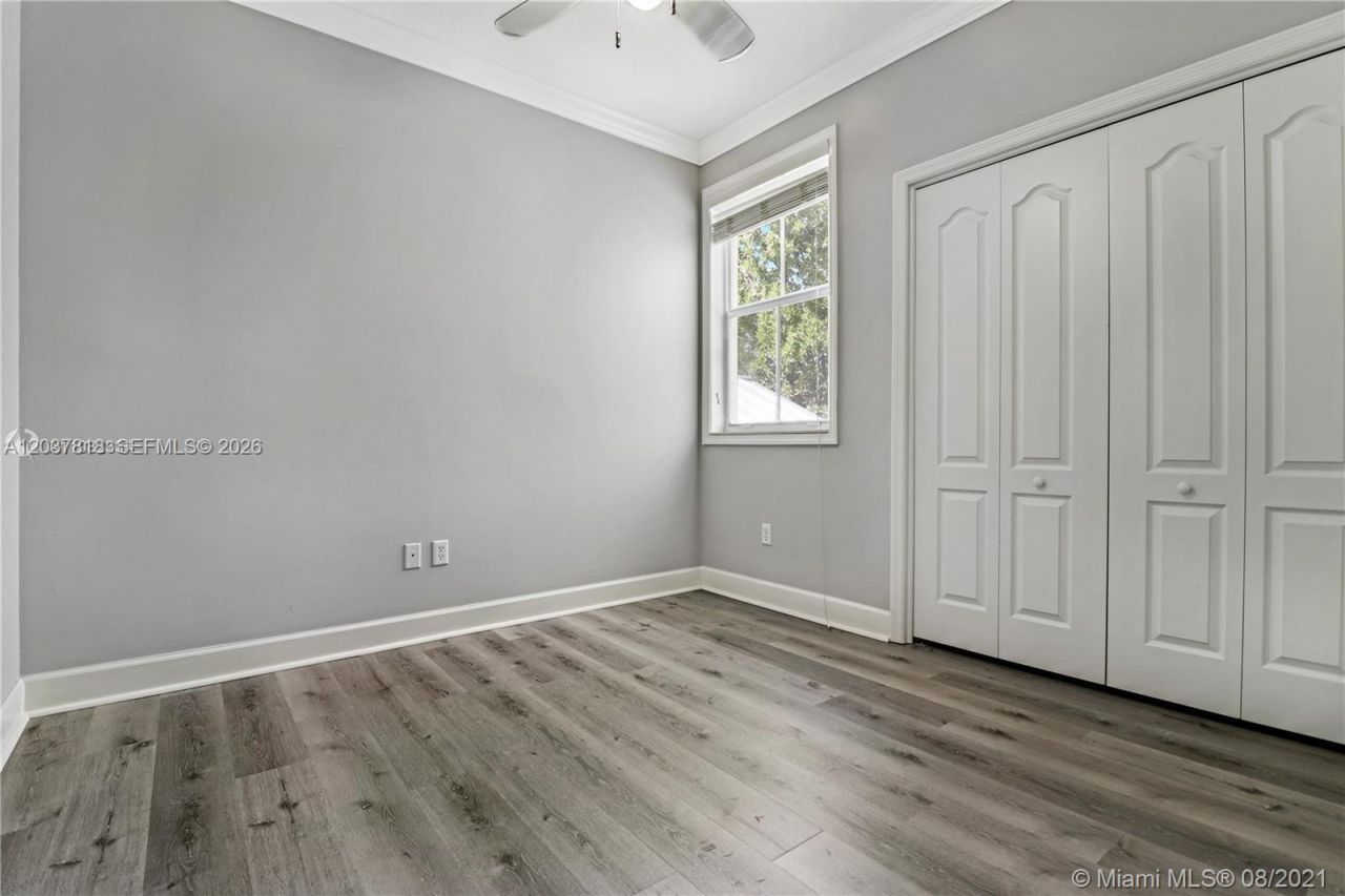 7594 SW 102nd St , Unit 200, Pinecrest, FL 33156 Photo