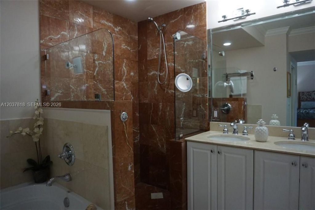 7594 SW 102nd St , Unit 200, Pinecrest, FL 33156 Photo