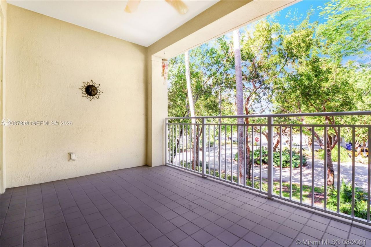 7594 SW 102nd St , Unit 200, Pinecrest, FL 33156 Photo
