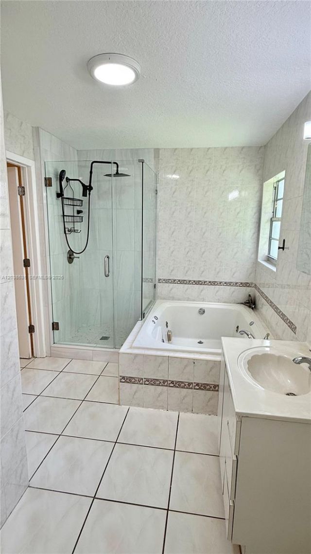 11952 SW 37th Ter , Miami, FL 33175 Photo