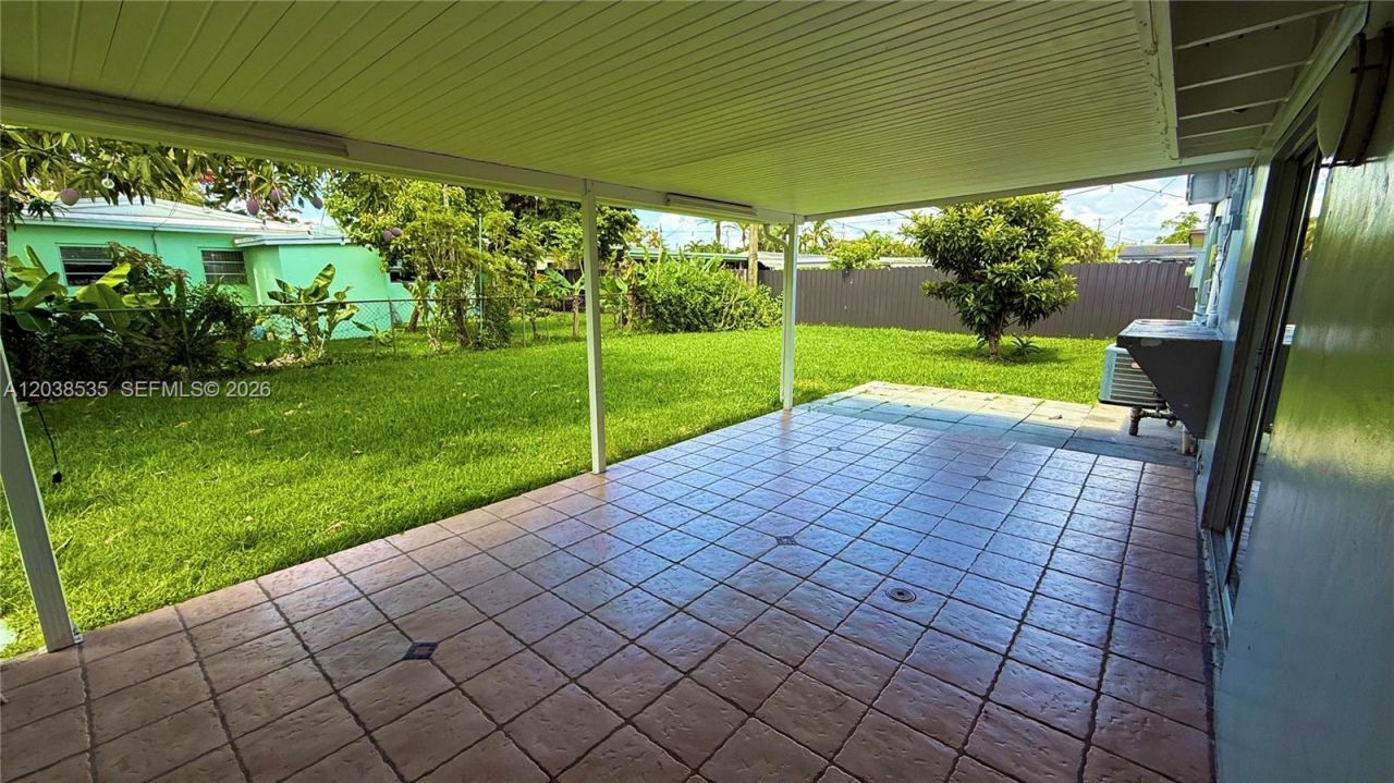 11952 SW 37th Ter , Miami, FL 33175 Photo