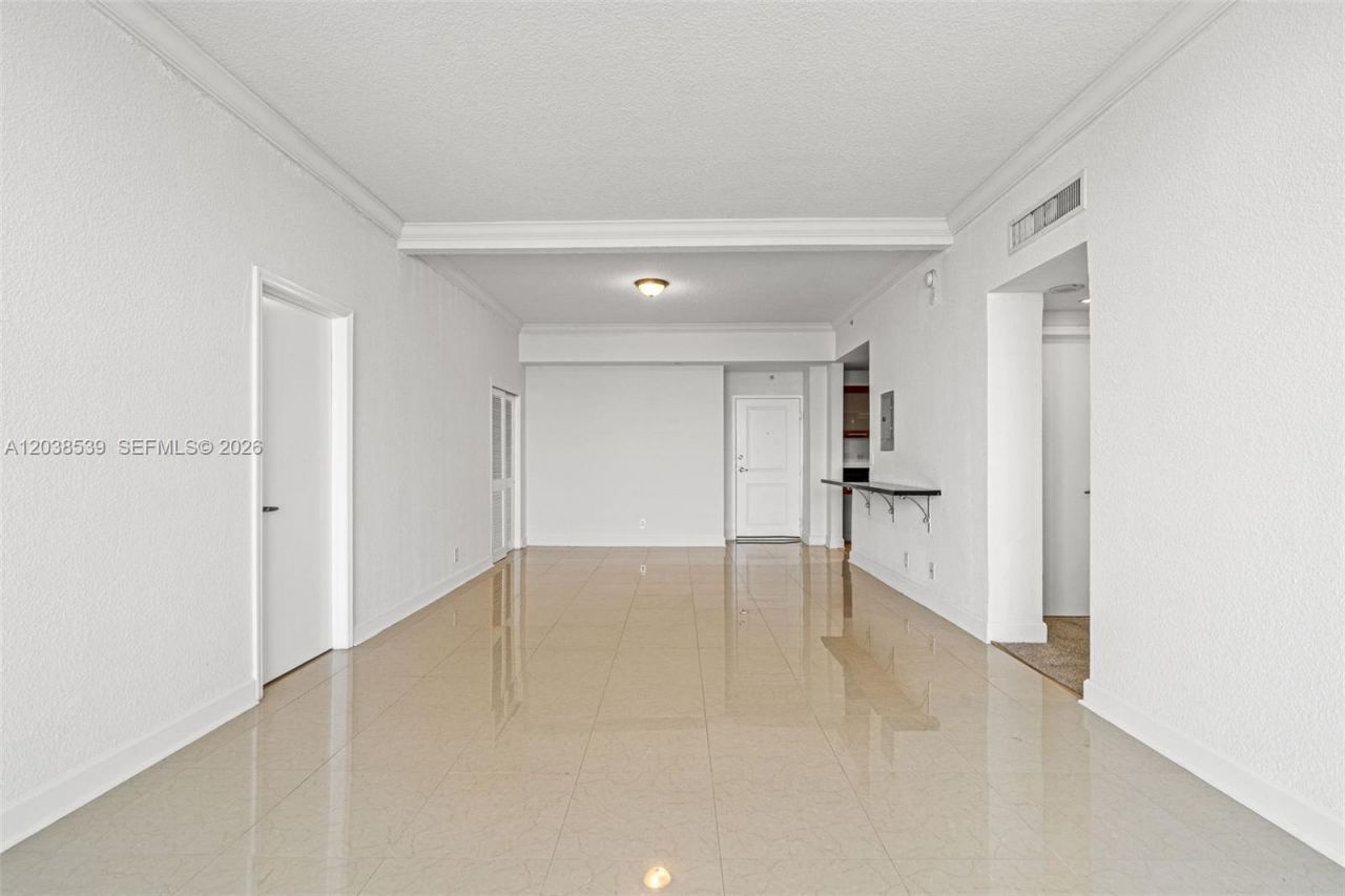 401 69th St, Unit PH101, Miami Beach, FL 33141 Photo