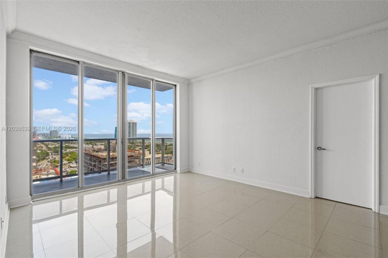 401 69th St, Unit PH101, Miami Beach, FL 33141 Photo