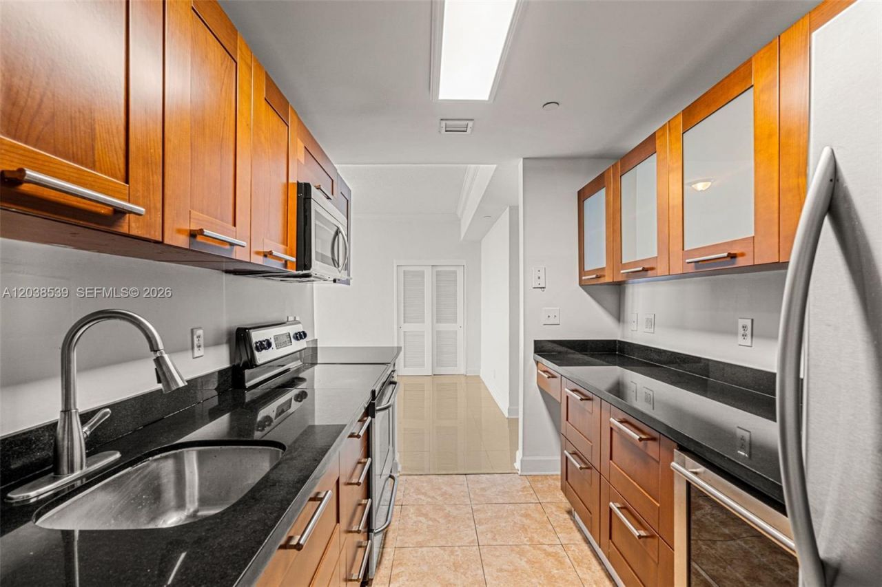 401 69th St, Unit PH101, Miami Beach, FL 33141 Photo