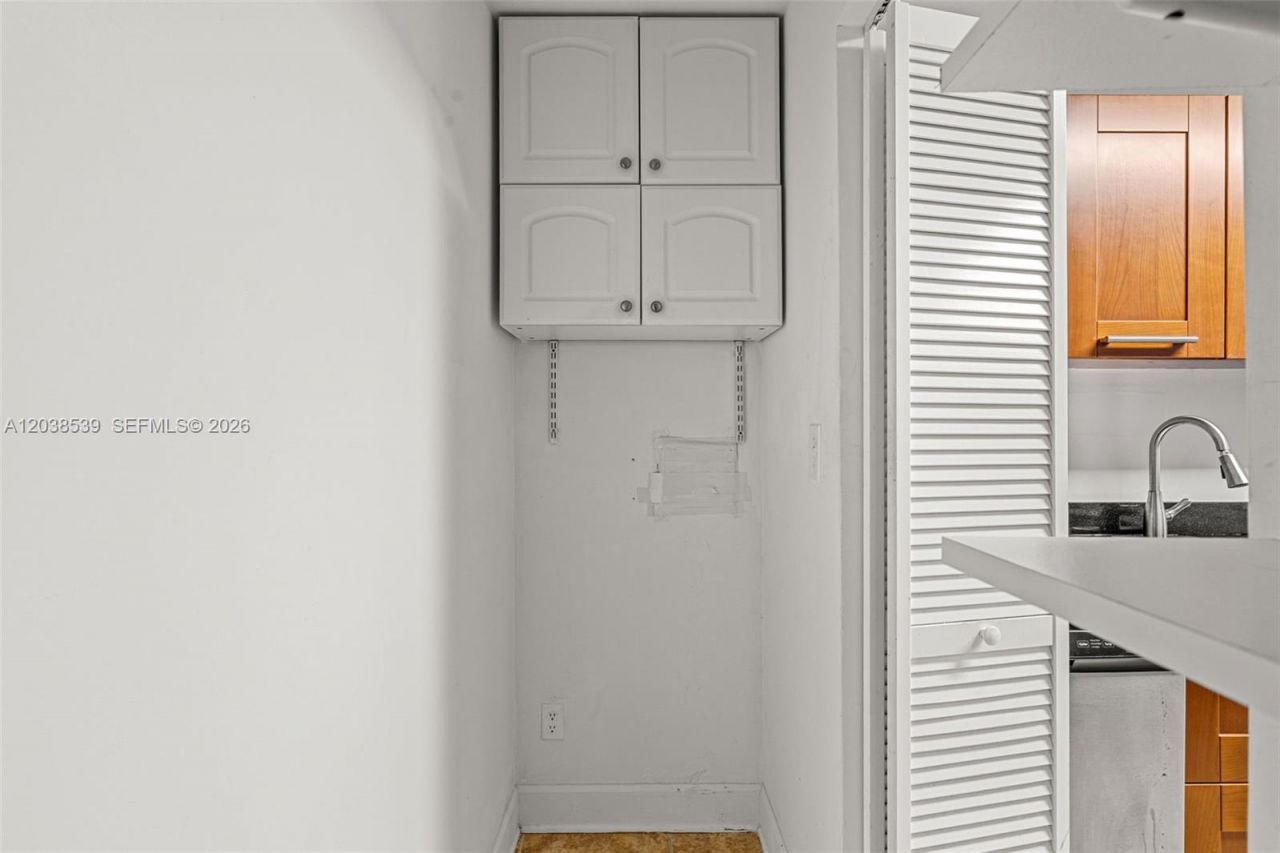 401 69th St, Unit PH101, Miami Beach, FL 33141 Photo
