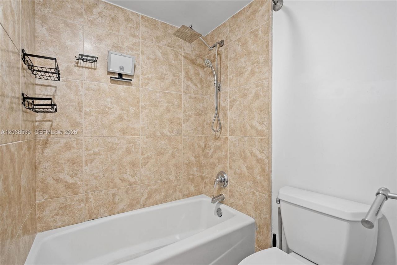 401 69th St , Unit PH101, Miami Beach, FL 33141 Photo