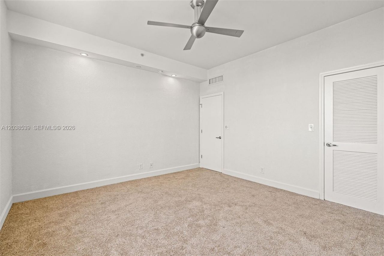 401 69th St, Unit PH101, Miami Beach, FL 33141 Photo