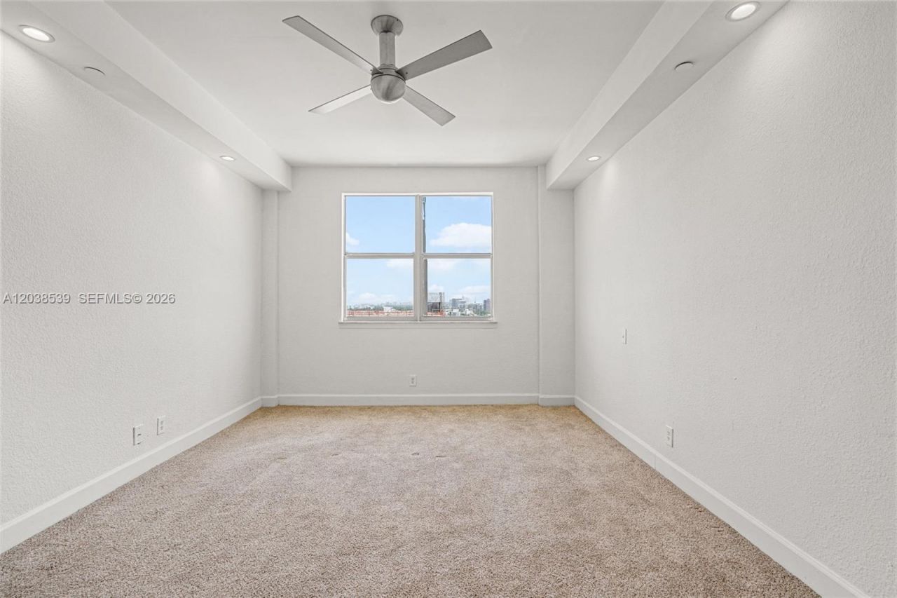 401 69th St, Unit PH101, Miami Beach, FL 33141 Photo