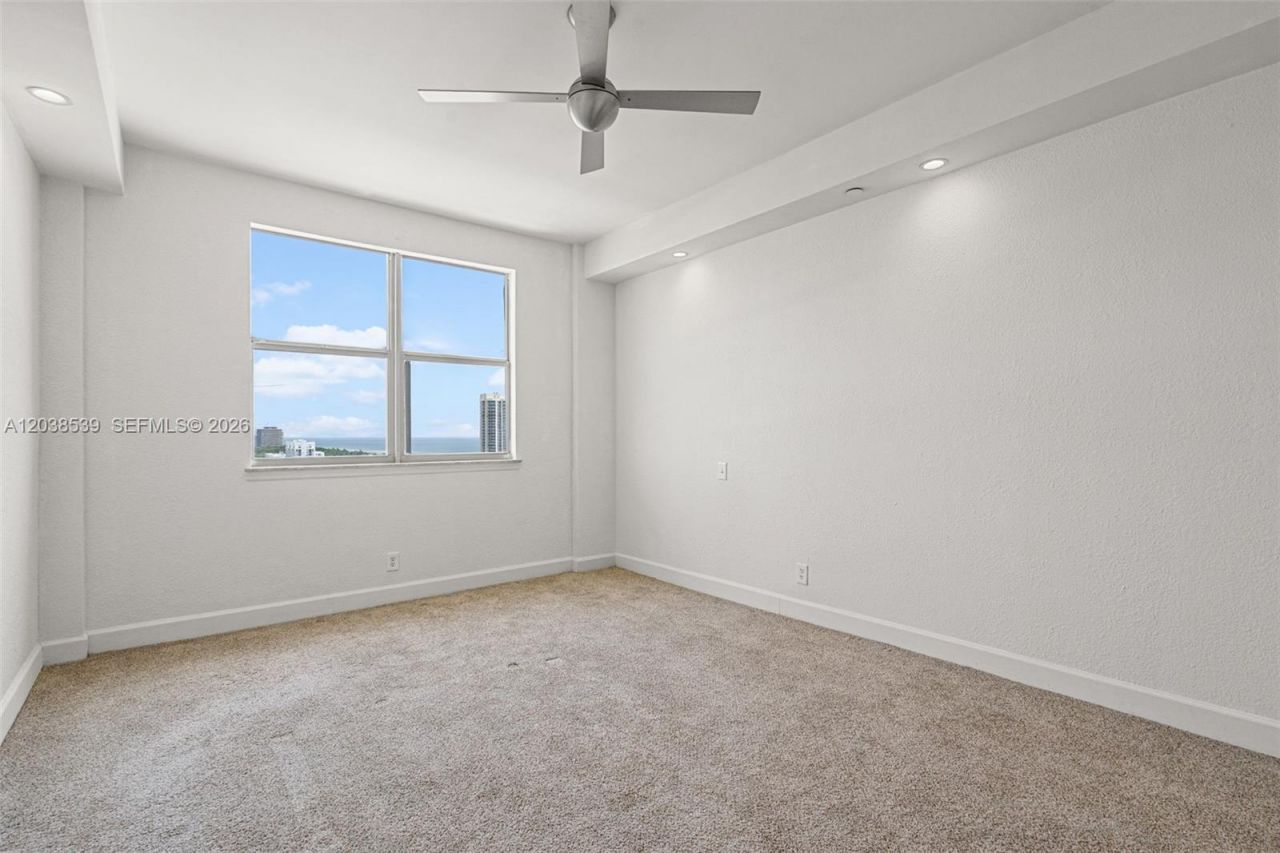 401 69th St, Unit PH101, Miami Beach, FL 33141 Photo