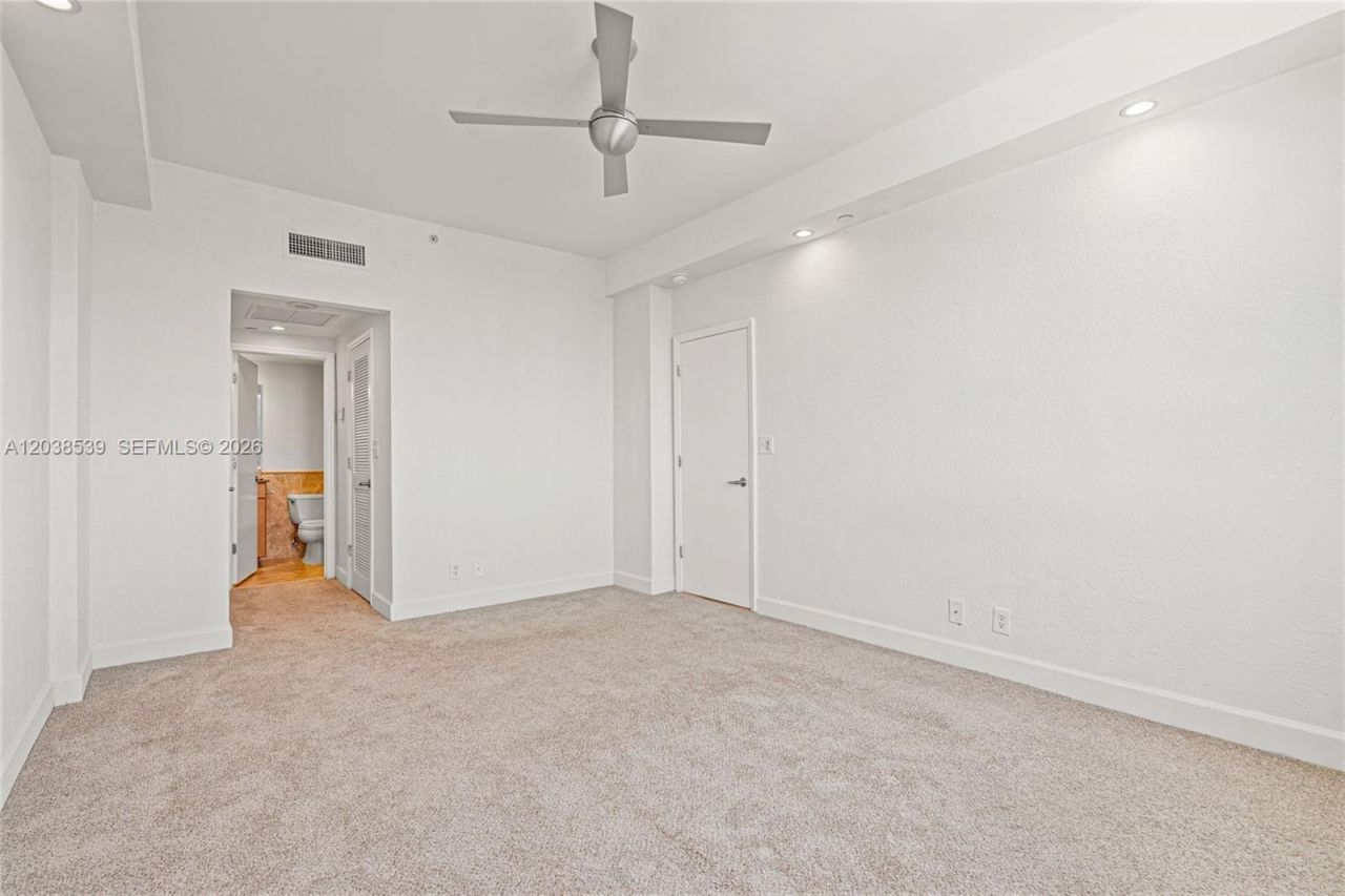 401 69th St, Unit PH101, Miami Beach, FL 33141 Photo
