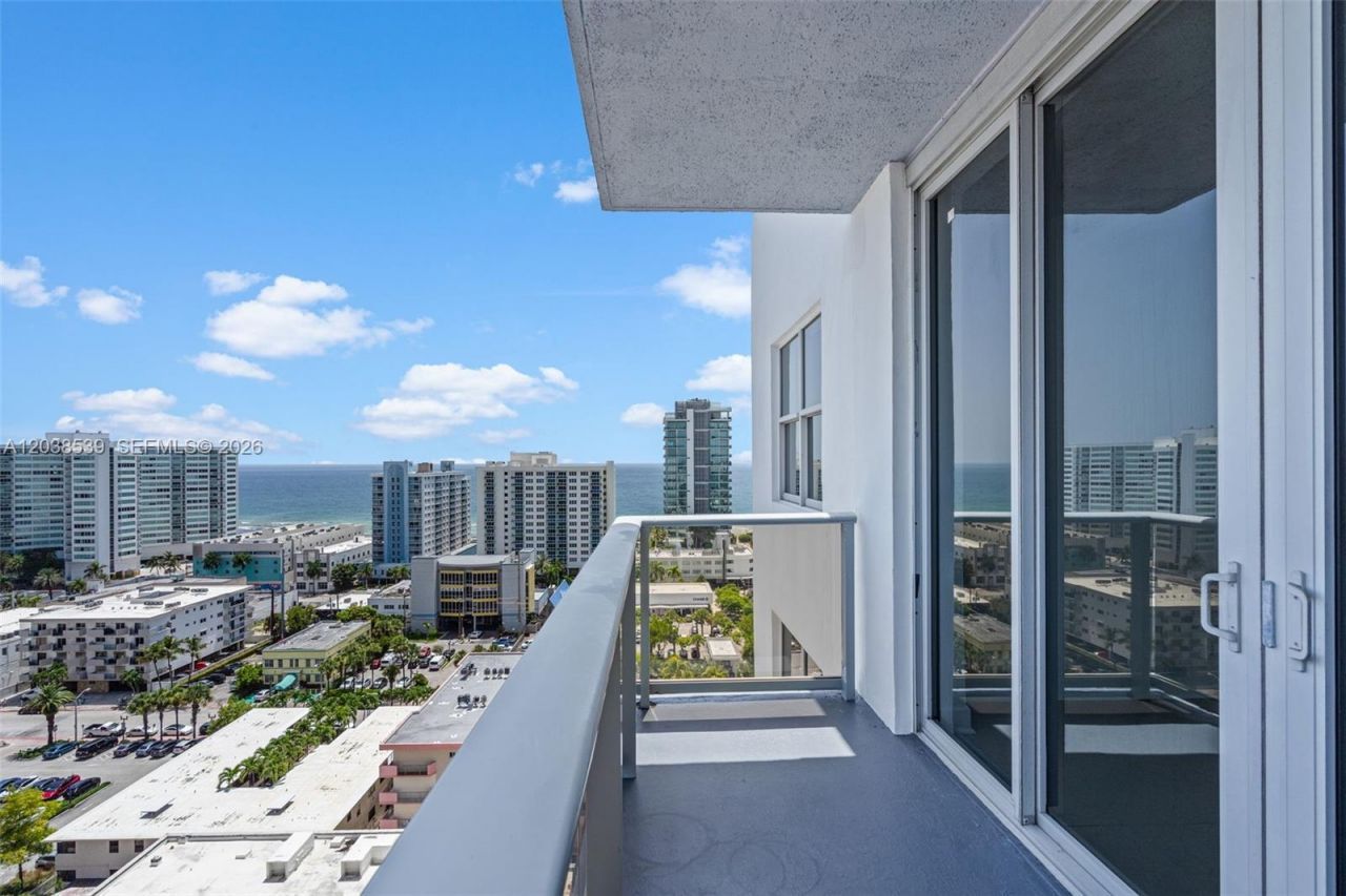 401 69th St, Unit PH101, Miami Beach, FL 33141 Photo