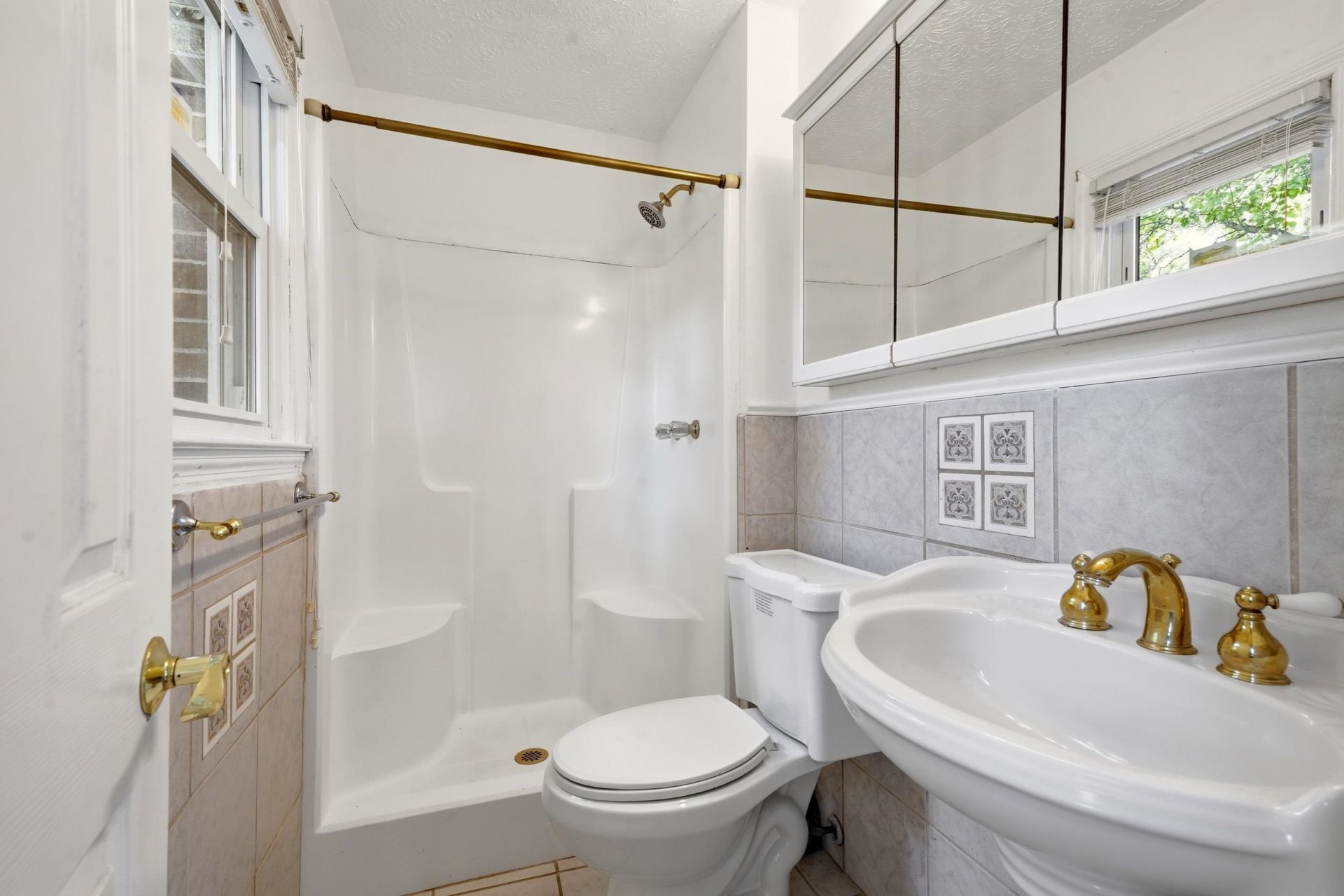 2208 Hare St.  Photo 14