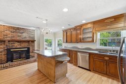 2208 Hare St.  photo 4