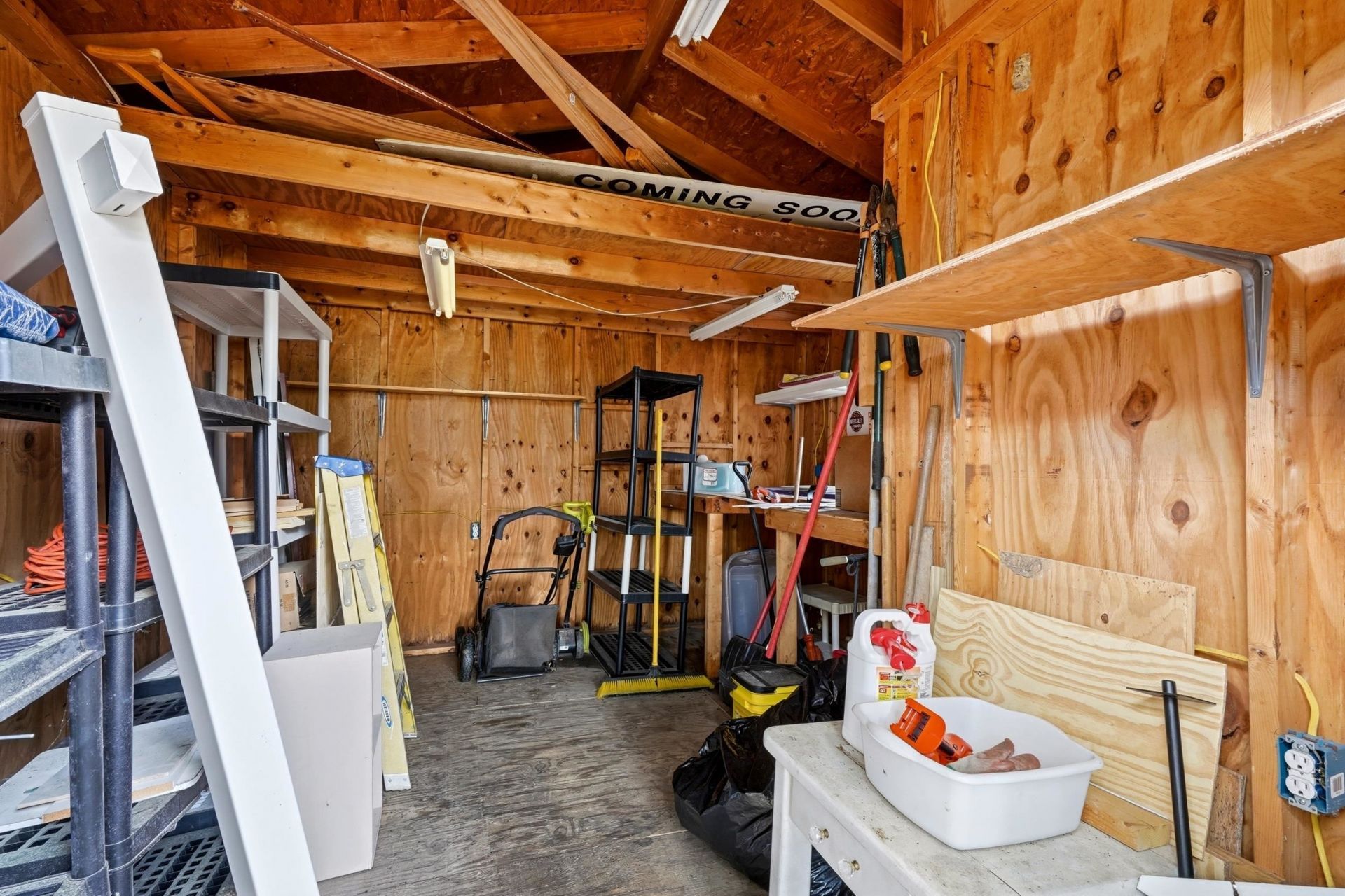 2208 Hare St.  Photo 31