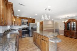 2208 Hare St.  photo 4