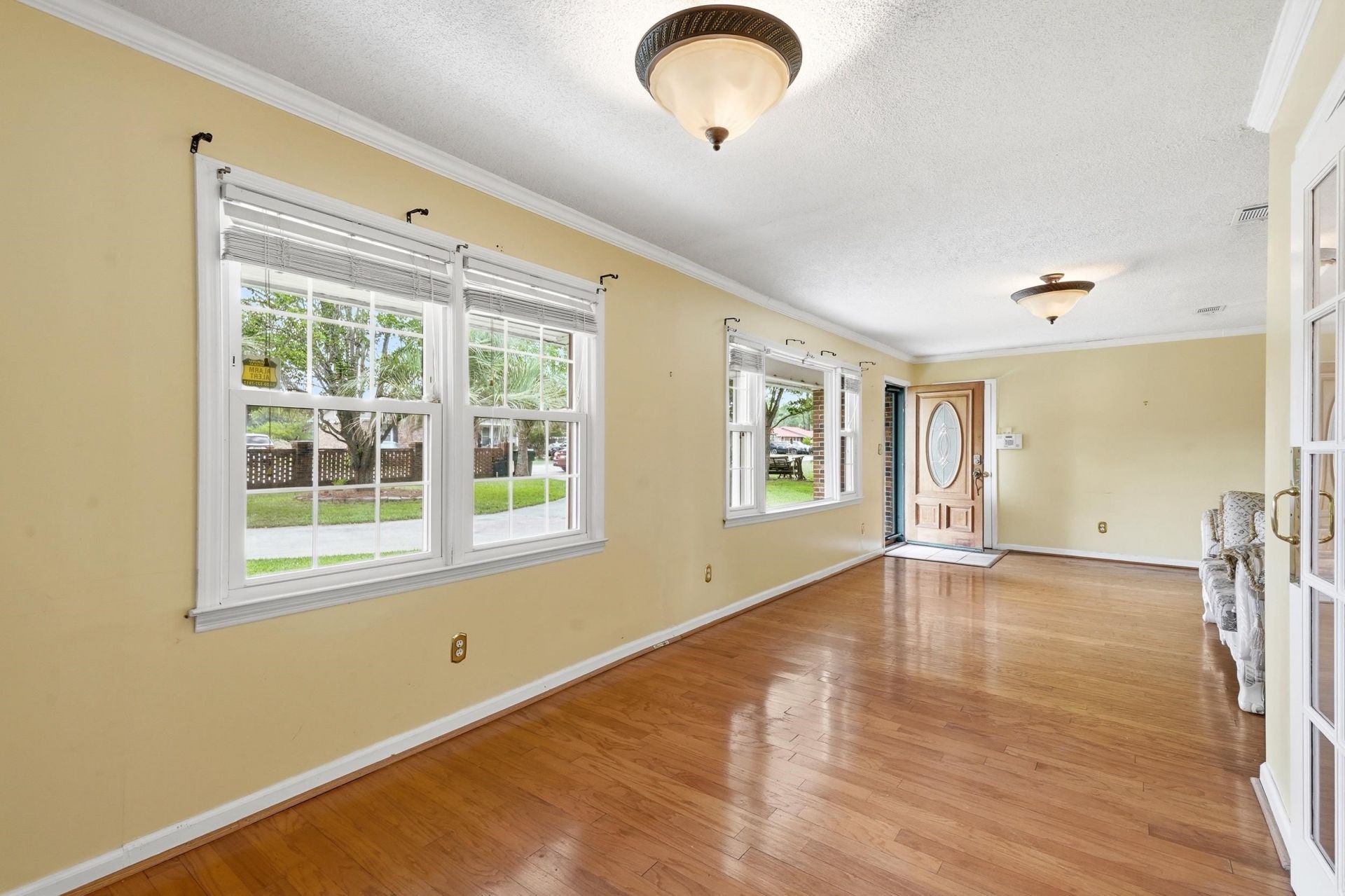 2208 Hare St.  Photo 7