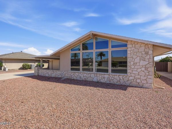 10130 W DESERT ROCK Drive, Sun City, AZ 85351