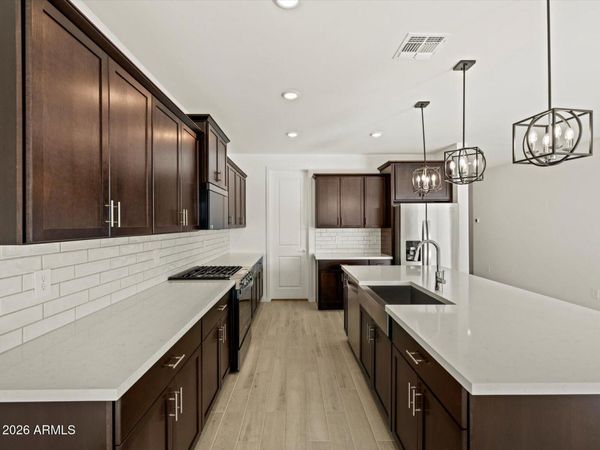 10804 W JONES Avenue, Tolleson, AZ 85353