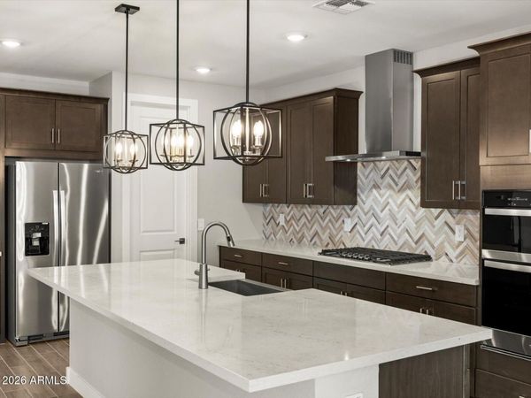 10827 W JONES Avenue, Tolleson, AZ 85353