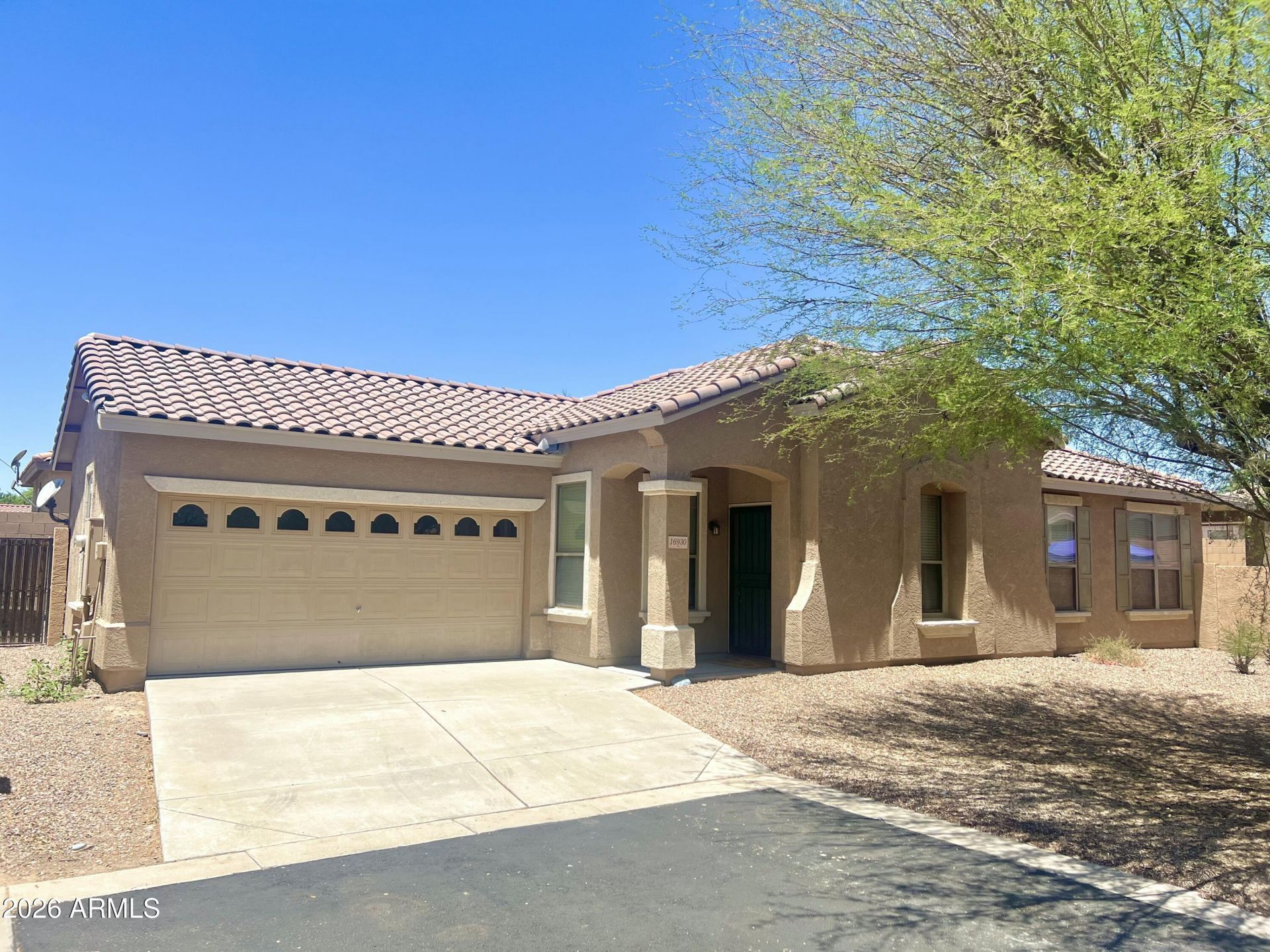 16930 W Central Street, Surprise, AZ 85388 Main Photo