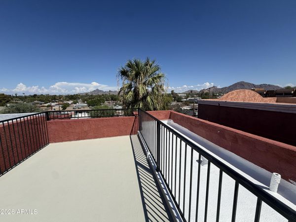 3434 E AVALON Drive, Phoenix, AZ 85018