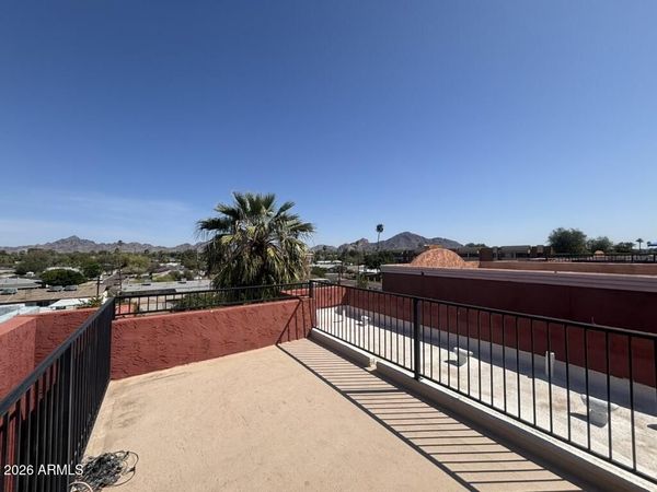 3434 E AVALON Drive, Phoenix, AZ 85018