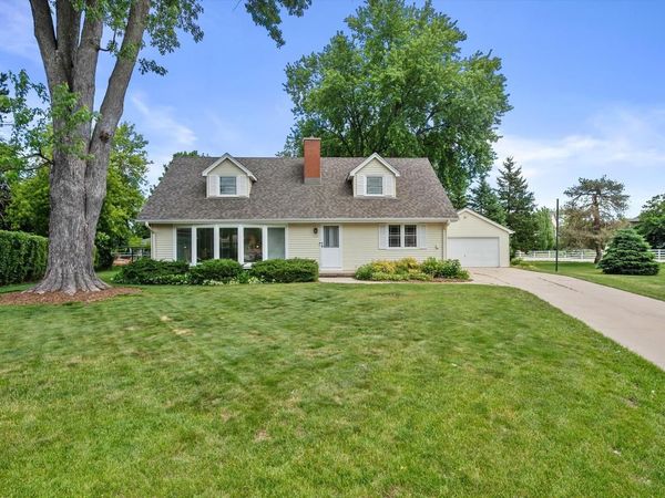 1077 Christopher COURT, Oconomowoc, WI 53066