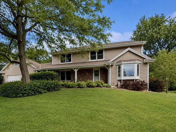 N106W7580 Chatham STREET, Cedarburg, WI 53012