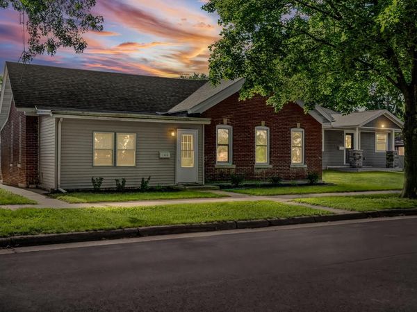 1112 11th STREET S, La Crosse, WI 54601