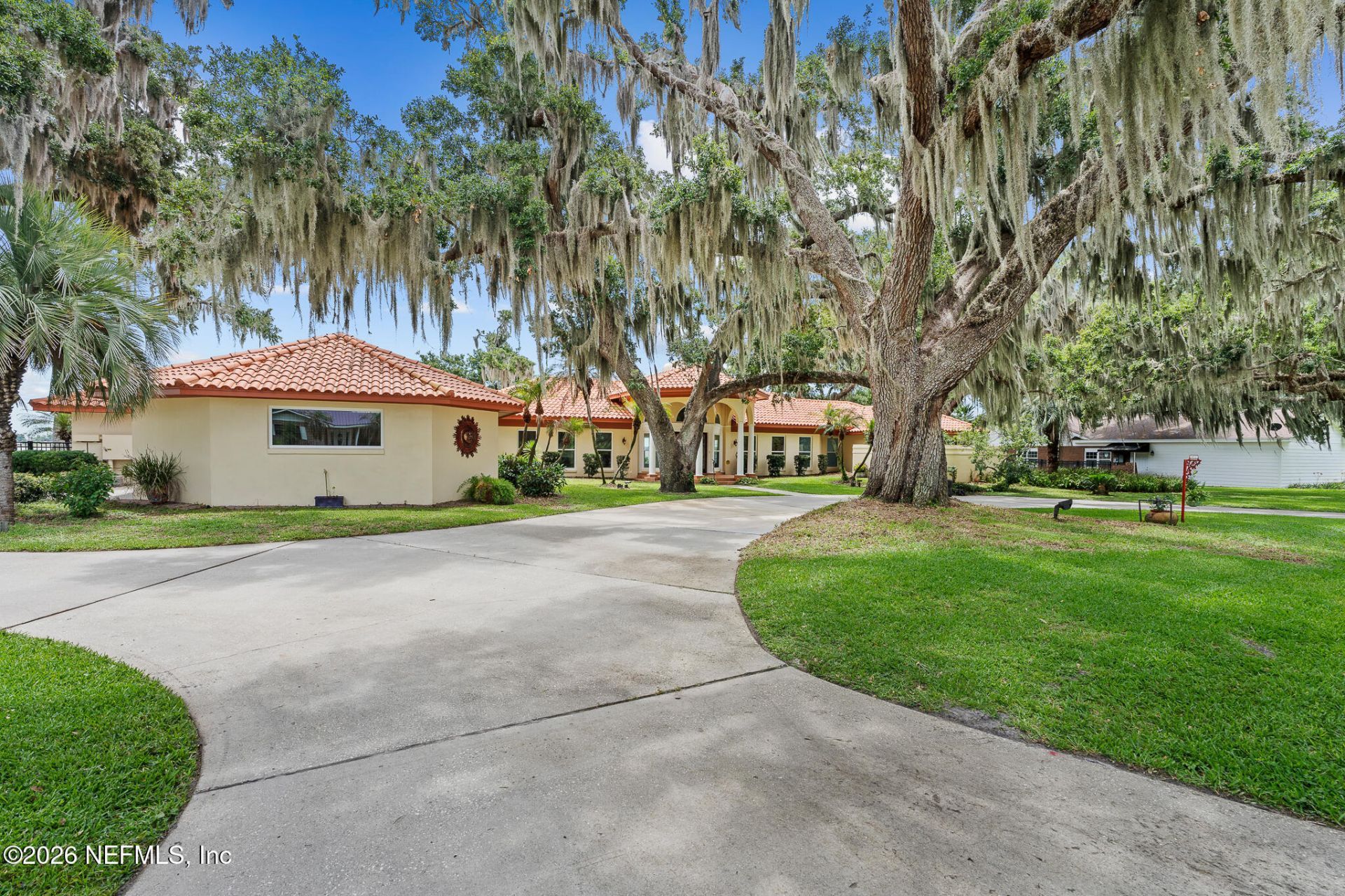 1412 Mosswood Drive, Leesburg, FL 34748 Photo