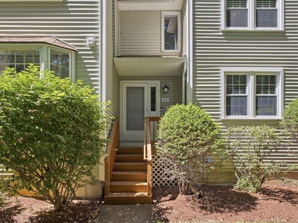 82 Patrick Rd, Unit 82, Tewksbury, MA 01876