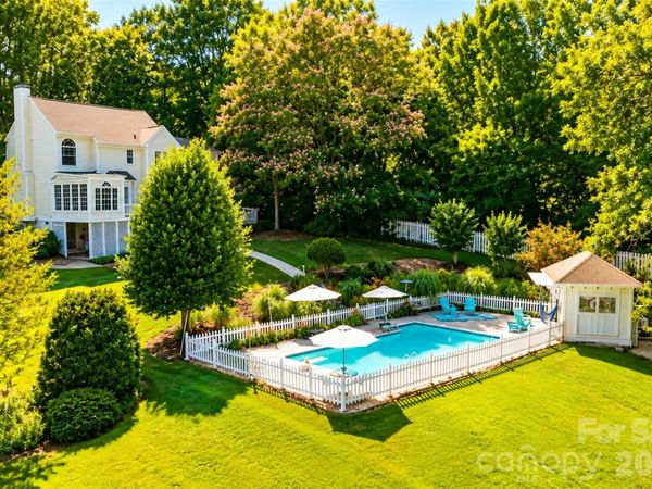127 Vista Drive, Davidson, NC 28036