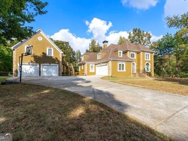 244 Dodgen Road , Hampton, GA 30228