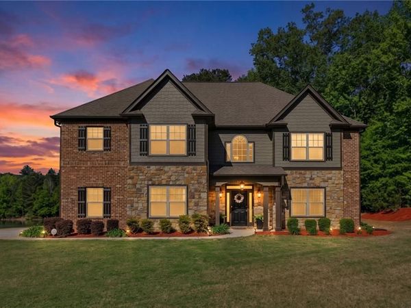 3 Westwood Lake Drive , Newnan, GA 30263