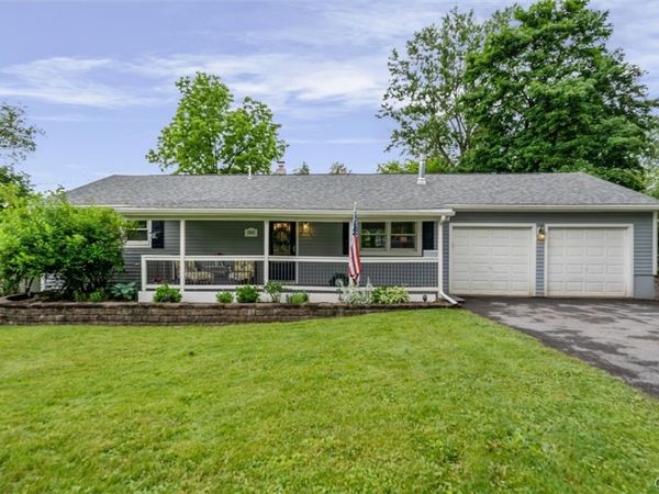 205 Garrett Drive, Manlius, NY 13104