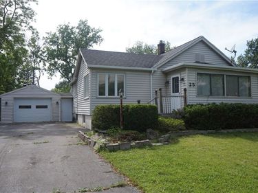 25 Beechwood Drive, Rochester, NY 14606