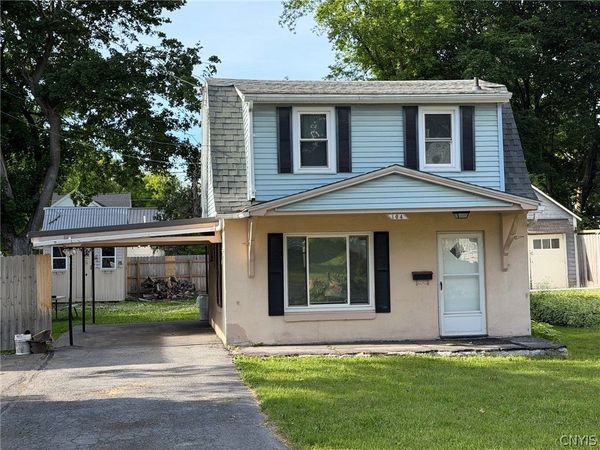 104 Orchard Avenue , Nedrow, NY 13120