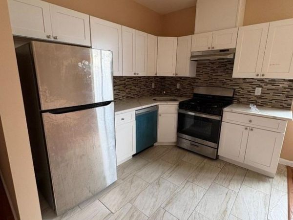217 Fairmount Ave, Newark, NJ 07103